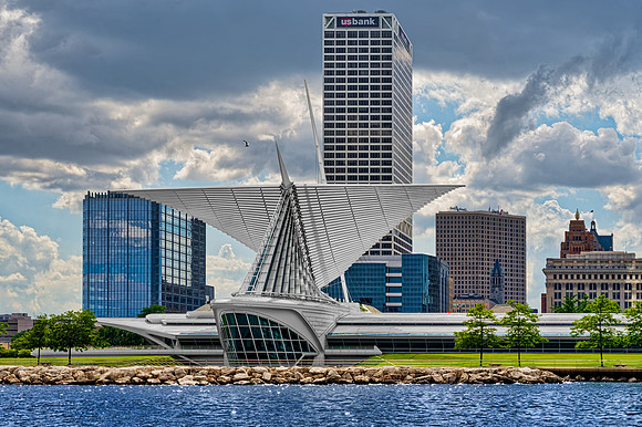 Milwaukee Art Museum Skyline