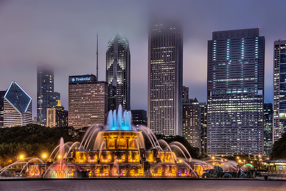 Buckingham Fountain Yellow at Night - Chicago