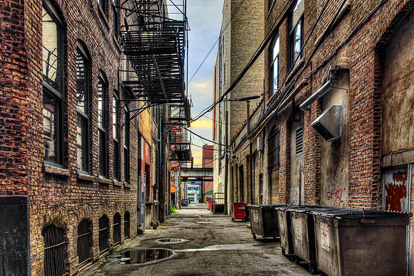 Daylight Loop Alley